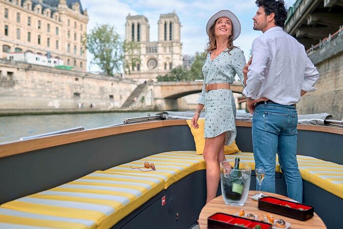 Guided Luxury River Cruise & Walking Tour of Paris' Monuments - Walking tour stops: what you’ll see and what’s outside-only