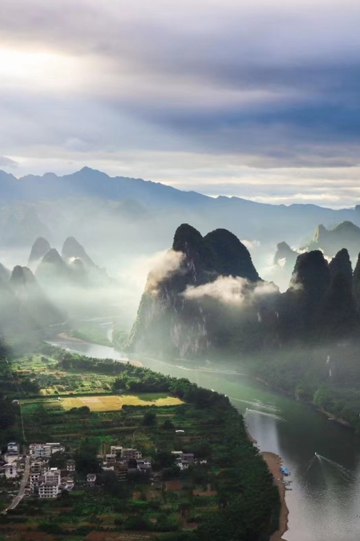 Guilin: Li River Cruise with Buffalo and Tour of Yangshuo - Cycling the Yangshuo Countryside: A Quick, Scenic Way to Cover Ground