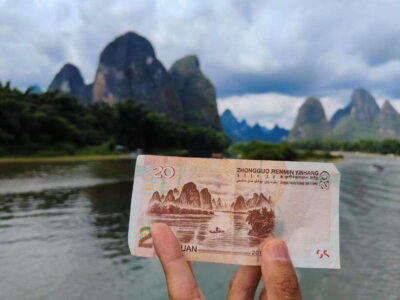 Guilin: Li River Cruise with Transfer to Yangshuo - On the water: what the Li River scenery feels like