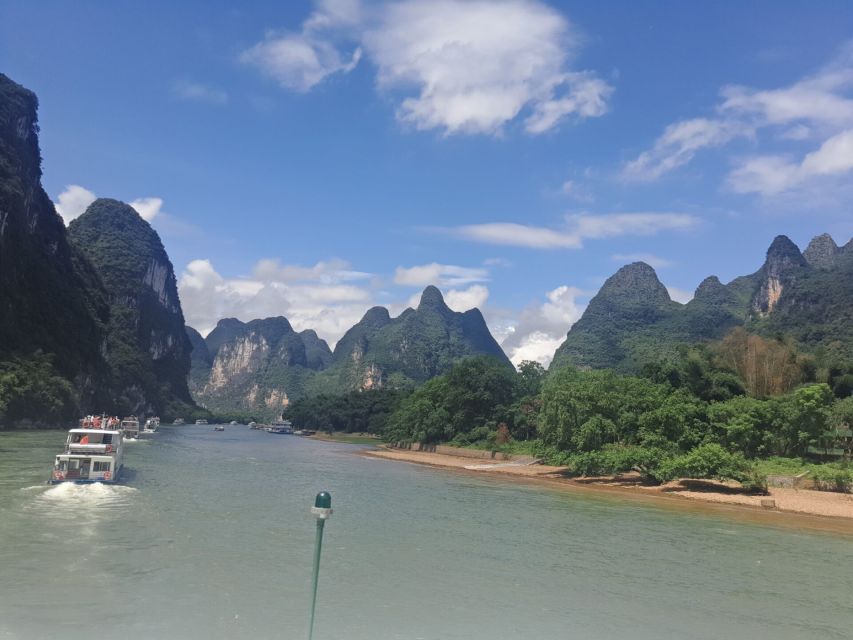Guilin: Private Full-Day Li River Cruise and Liusanjie Show - Best Time to Go and What to Pack for Comfort