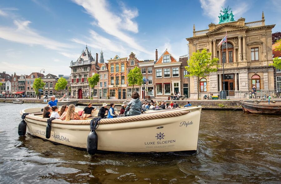 Haarlem: Guided Highlights Canal Cruise on Open Boat - Why Haarlem Looks Better From the Water