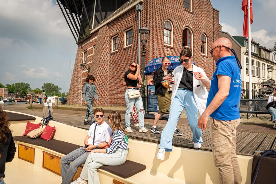 Haarlem: Guided Highlights Canal Cruise on Open Boat - Starting at Windmill De Adriaan (1779) Sets the Tone