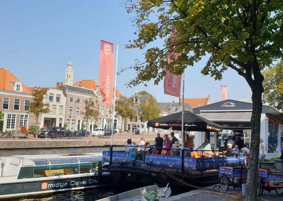 Haarlem: Sightseeing Canal Cruise through the City Center - A Heads-Up for Phobia Watchers: Spiders from Certain Bridges