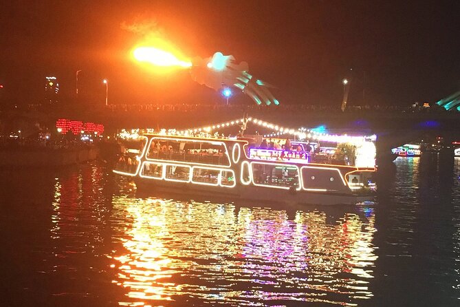 Han River Cruise Evening Ticket in Danang City - Weather and show reliability: plan for the real world