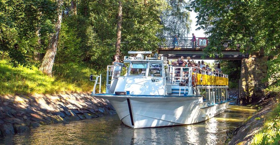 Helsinki: Sightseeing Canal Cruise with Audio Commentary - Heading out with Stromma: where the cruise actually starts