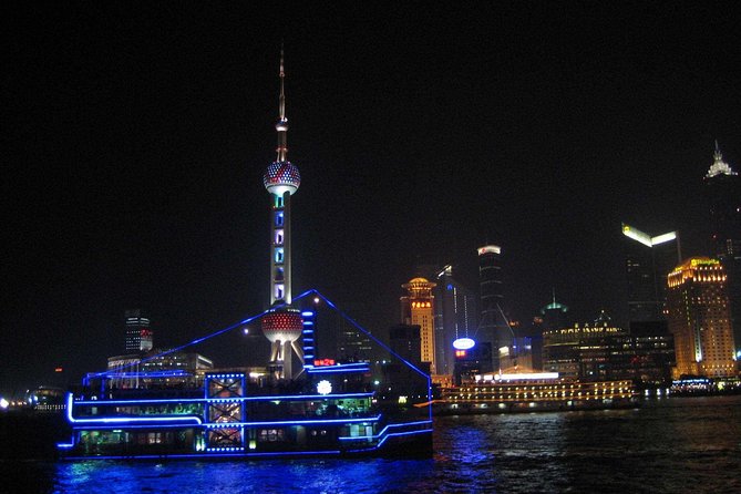 Huangpu River Cruise and Bund City Lights Evening Tour of Shanghai - The Bund stroll and Peace Hotel: a short walk with big Shanghai symbolism
