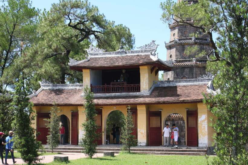 Hue: Perfume River Cruise with Thien Mu Pagoda & Tombs - Should You Book This Hue Tour?
