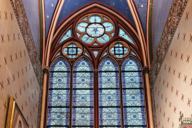 Inside Notre Dame Tour with Optional Seine River Cruise - Optional Seine river cruise: one hour, roundtrip near the Eiffel Tower