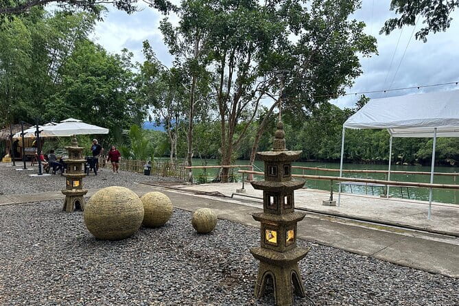Iwahig River Cruise and Firefly Watching Tour in Puerto Princesa - Dinner at Iwahig Eco Park: Good Fuel for the Moonlight Walk