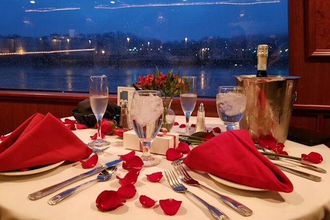 Knoxville River Cruise Aboard the Volunteer Princess - Key things that make this cruise worth your time