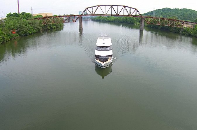 Knoxville River Cruise Aboard the Volunteer Princess - Timing and Weather: How the River Affects the Plan