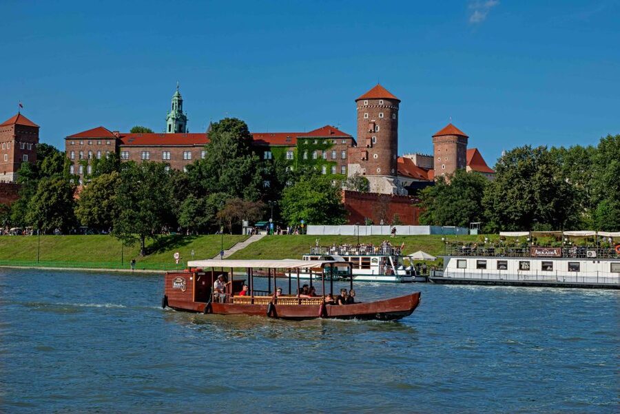 Krakow: 1-Hour Evening Vistula River Cruise - Should you book this 1-hour evening Vistula cruise?