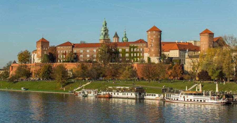 Krakow: Guided Wawel Tour, Lunch, and Vistula River Cruise - Value check: is $102 worth it for this mix?