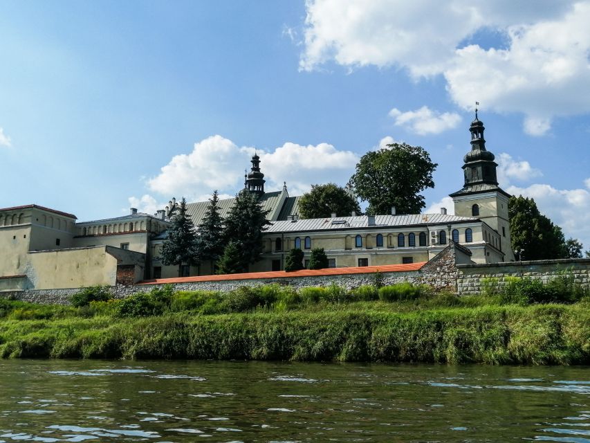 Krakow: Scenic River Cruise - Manggha Center and the turn toward the city districts