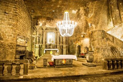 Krakow: Vistula River Cruise and Wieliczka Salt Mine Tour - Meeting on Krakow’s Vistula: How to Find the Right Boat Fast