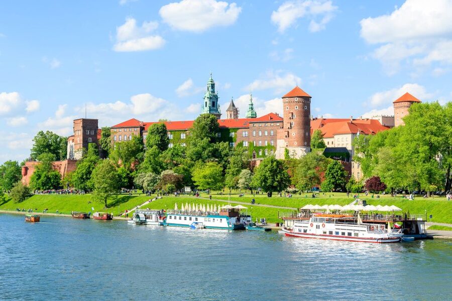 Krakow: Vistula River Cruise with Historical Views - Price and value: why $22 can work as a Krakow strategy