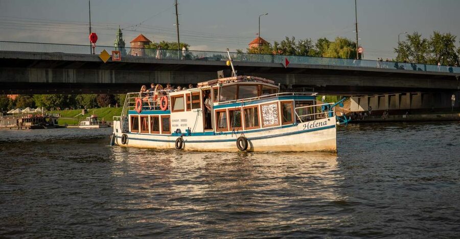 Krakow: Vistula River Sightseeing Cruise ️ - Should you book the Krakow Vistula cruise with Kapitan Victor?