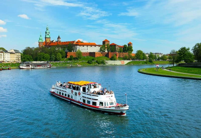 Krakow: Vistula River Sightseeing Cruise with Audio Guide - The Norbertine Sisters Complex and the River Bend Views