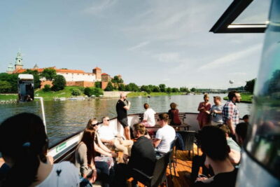 Krakow: Vistula River Sightseeing Cruise with Audio Guide - Wawel Hill and the Royal Castle Area: the First Big Wow