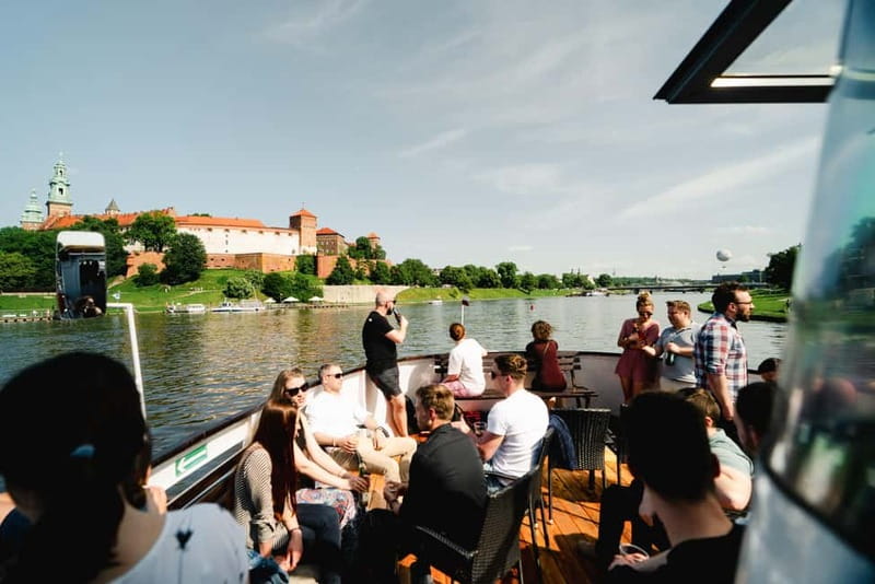 Krakow: Vistula River Sightseeing Cruise with Audio Guide - Wawel Hill and the Royal Castle Area: the First Big Wow