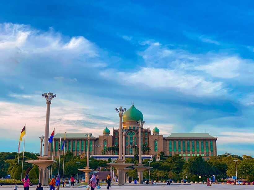 Kuala Lumpur: Putrajaya Tour Half Day Tour [Shared/Private] - Should you book this Putrajaya half-day tour?