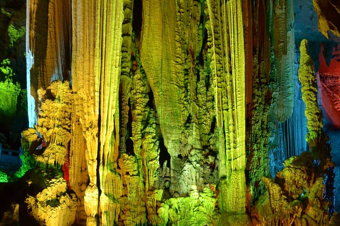 Li River Cruise Reed Flute Cave Elephant Hill Daxu Town Day Tour - Reed Flute Cave (Ludi Yan): the art-in-rock stop