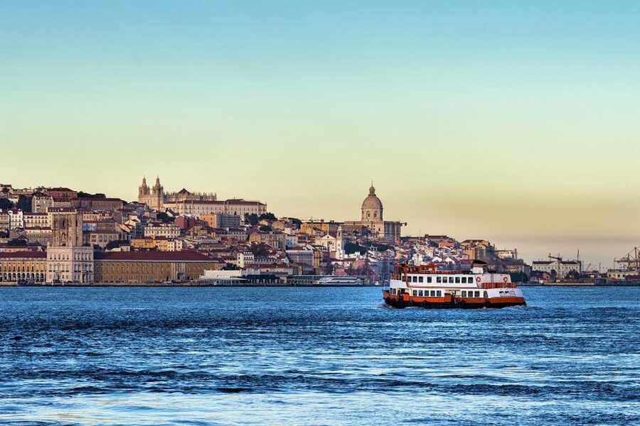 Lisbon 2-Hour River Cruise - Key things you should notice on this Lisbon river cruise