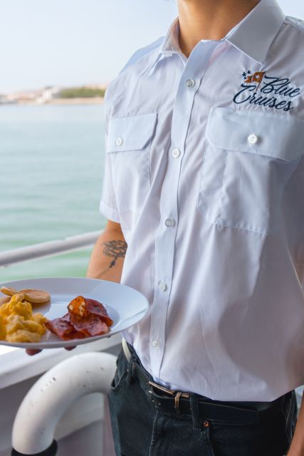 Lisbon: Tagus River Cruise With Brunch - Who this Lisbon Tagus cruise fits best