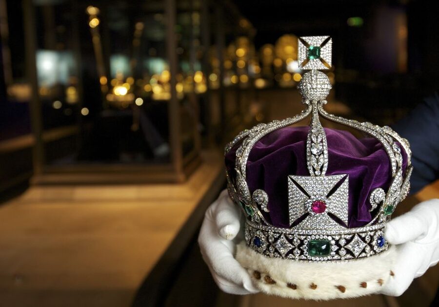 London: Crown Jewels Tour with River Cruise - Getting started at Evan Evans Tours (and why the 12:45 arrival matters)