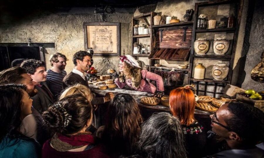 London: Harry Potter Tour, River Cruise & The London Dungeon - London Dungeon: self-guided scares with a controlled, fun vibe