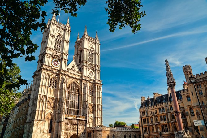 London In One Day Tour with River Cruise & London Eye Option - St. Paul’s Cathedral fast-track: what the guided visit adds