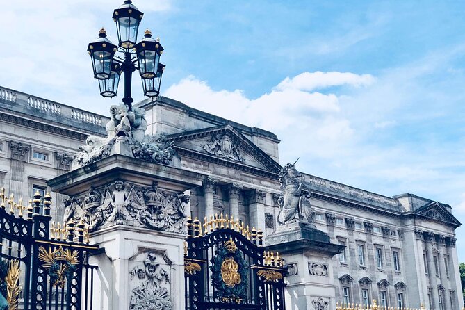 London In One Day Tour with Thames River Cruise - St. Paul’s Cathedral: Guided Time Under the 366-Foot Dome