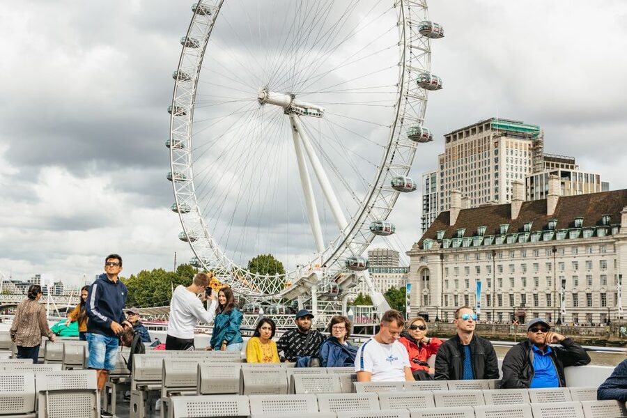 London: London Eye, River Cruise, & Hop-on Hop-off Bus Tour - Thames River cruise between Tower and Westminster: the easy reset