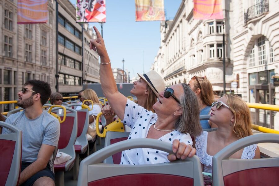 London: Tootbus Hop-on Hop-off (Optional River Cruise) - Covent Garden, Borough Market, and Food-First Planning