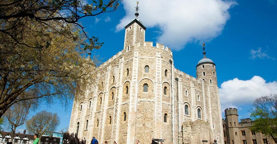 London: Tower of London, Hop-on, Hop-off Bus & River Cruise - Price and what $105 buys you (and what it doesn’t)