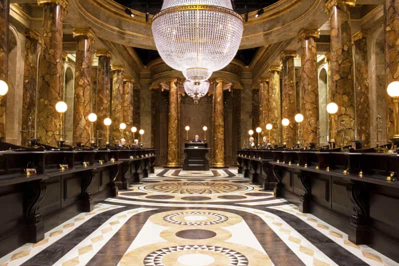 London: Warner Bros. Studio Tour and Thames River Cruise - Arriving at 09:30: exchanging your voucher and going in on your own