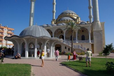 Manavgat River Cruise and Bazaar Tour w/ Lunch - On the Wooden Boat: Cruise Views, Turtle Watch, and the Mid-Day Pause