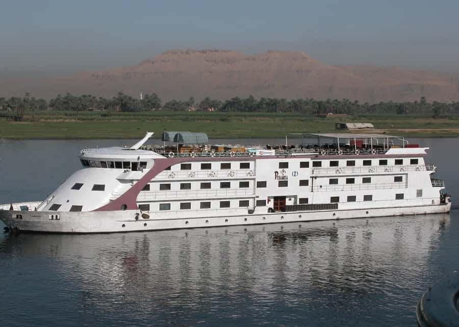 Marsa Alam: 4 Days Nile River Cruise with Guided Tours - Aswan High Dam and Philae Island by motorboat