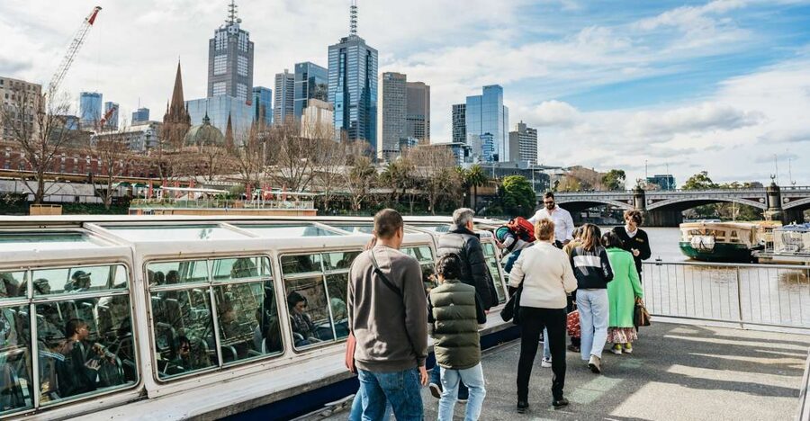 Melbourne: 1-Hour Gardens and Sporting Precinct River Cruise - A one-hour Yarra ride with big-city stories