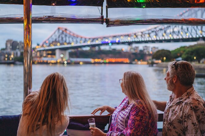 Morning Sightseeing Cruise: 10:30am-12pm (90min) - Live commentary and the crew factor: what makes the ride enjoyable