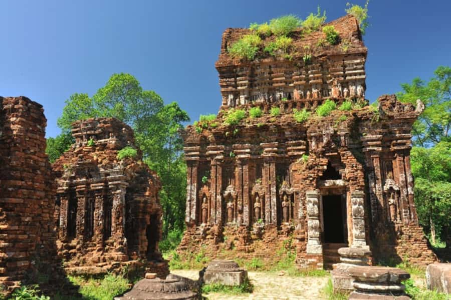 My Son Sanctuary Morning Tour w Thu Bon River Cruise & Lunch - Exploring the holy ruins: brick towers, meanings, and tomb history