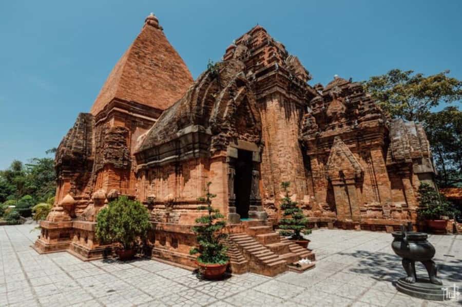 My Son Sanctuary Morning Tour w Thu Bon River Cruise & Lunch - 7:30 pickup from Hoi An to 8:30 arrival: how the morning flows