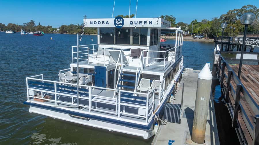 Noosa River Cruise with Seafood Lunch and Commentary - Drop-off at Noosa Woods Jetty and pairing it with Hastings Street