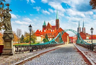 Oder river cruise and walking tour of Wroclaw - 2 Hours Through Old Town: Ostrow Tumski to the Market Square Loop