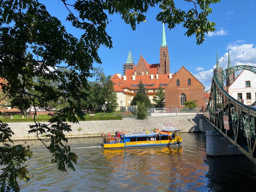 Oder river cruise and walking tour of Wroclaw - 45 Minutes on the Oder: Grunwaldzki Bridge and the Stops Most People Miss