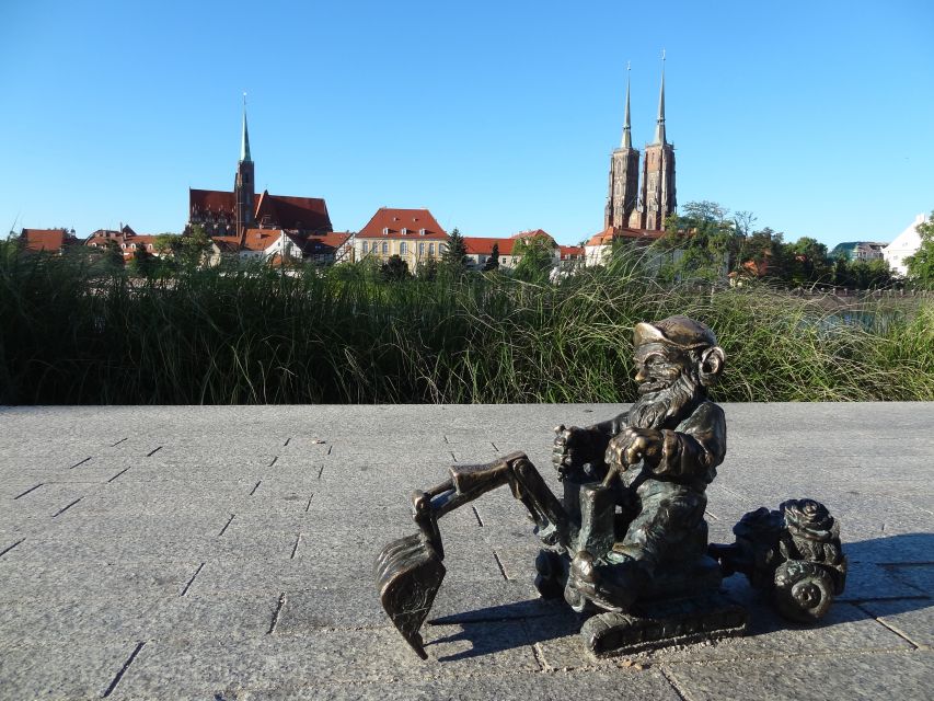 Oder river cruise and walking tour of Wroclaw - Night Cruises and Illumination: When the Bridges Look Their Best