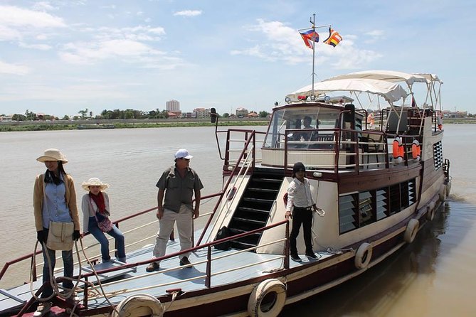 One-Way River cruise/road tour from Phnom Penh to Siem Reap or Siem Reap to PP - The day’s rhythm: a 7:30 start with a big 5-hour river block