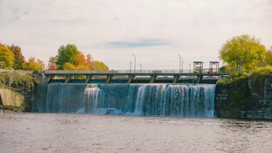 Ottawa Premium Small Group Tour with Canal Cruise - Key things that make this tour work