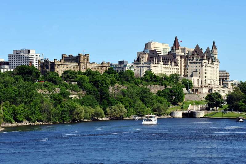 Ottawa: Sightseeing River Cruise - The Route: Parliament Buildings, Rideau Locks, and the Ottawa–Gatineau View