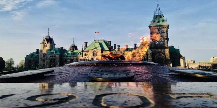 Ottawa: Small Group Night Tour With River Cruise - A tight, well-timed Ottawa night plan (no marathon required)